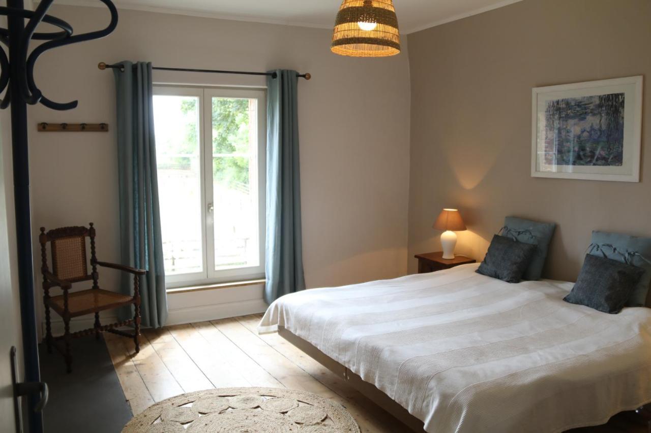 Manoir Du Taillis Bed and Breakfast Heugon Εξωτερικό φωτογραφία