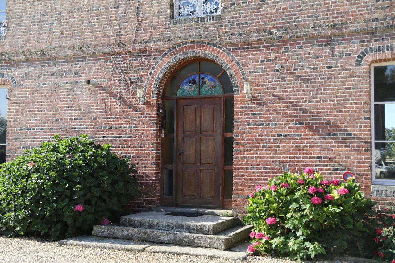 Manoir Du Taillis Bed and Breakfast Heugon Εξωτερικό φωτογραφία