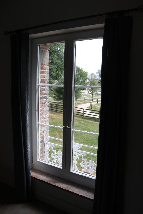 Manoir Du Taillis Bed and Breakfast Heugon Εξωτερικό φωτογραφία